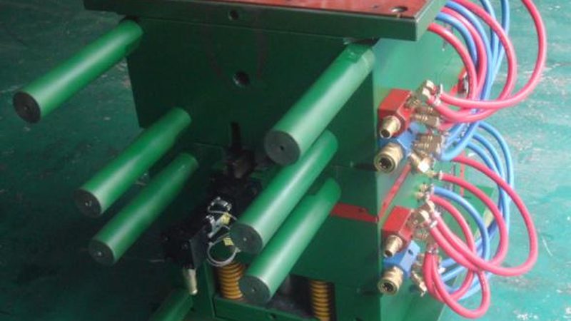 拉伸模具与冲压模具：优缺点解析与应用场景
