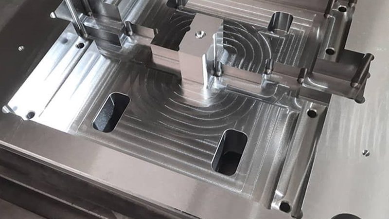 上海冲压模具厂：揭秘高效生产背后的设备清单