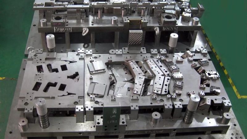 模具设计对双色注塑产品表面质量具有重要影响。主要包括以下方面：