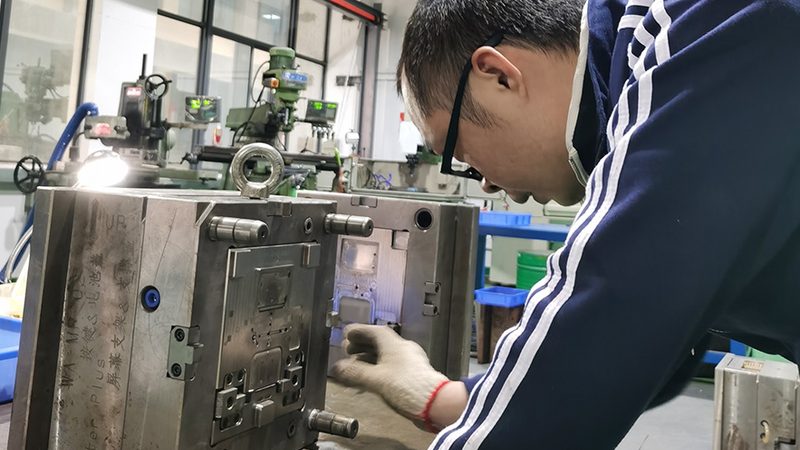 家用五金模具小毛病自己修，省钱又省时间